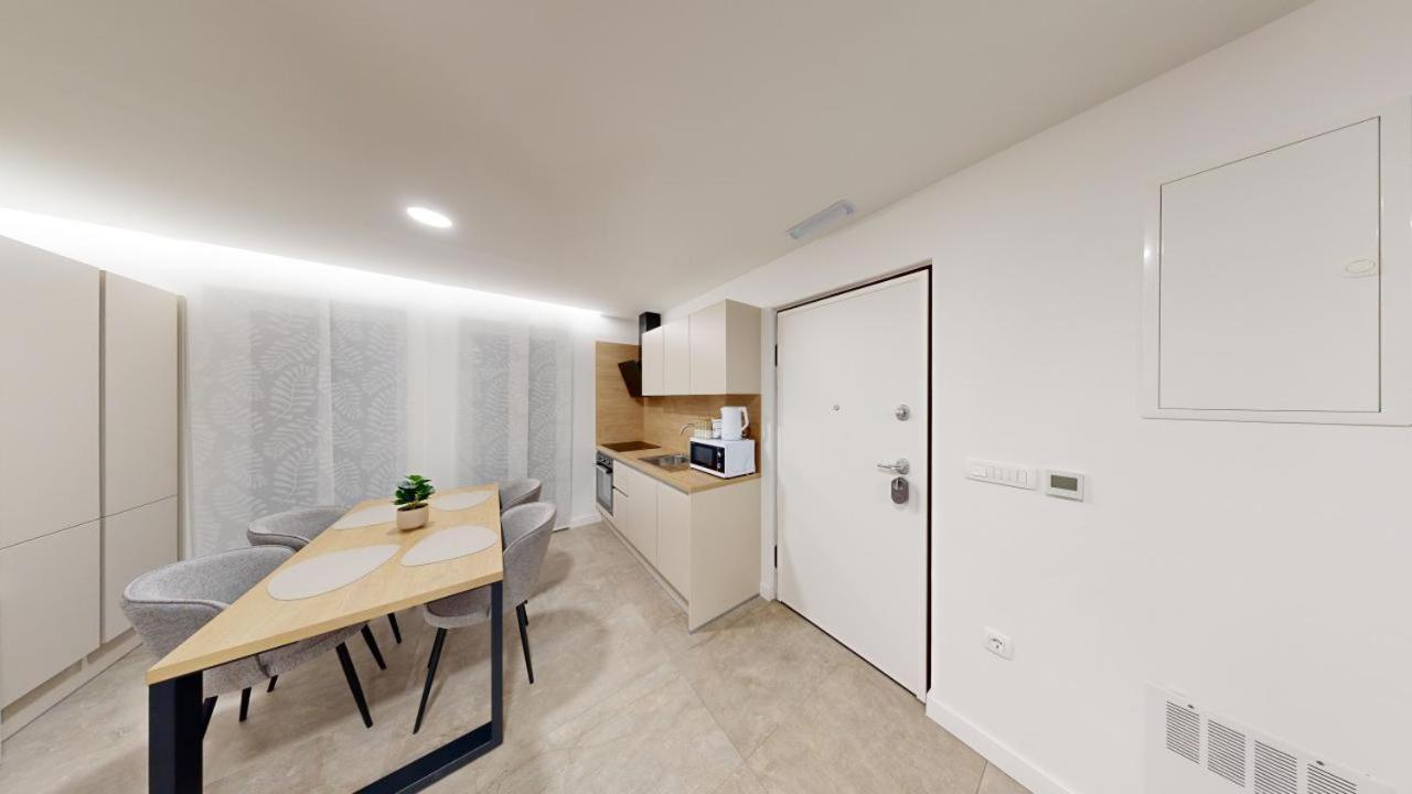 Calypso Residence Umag Buitenkant foto