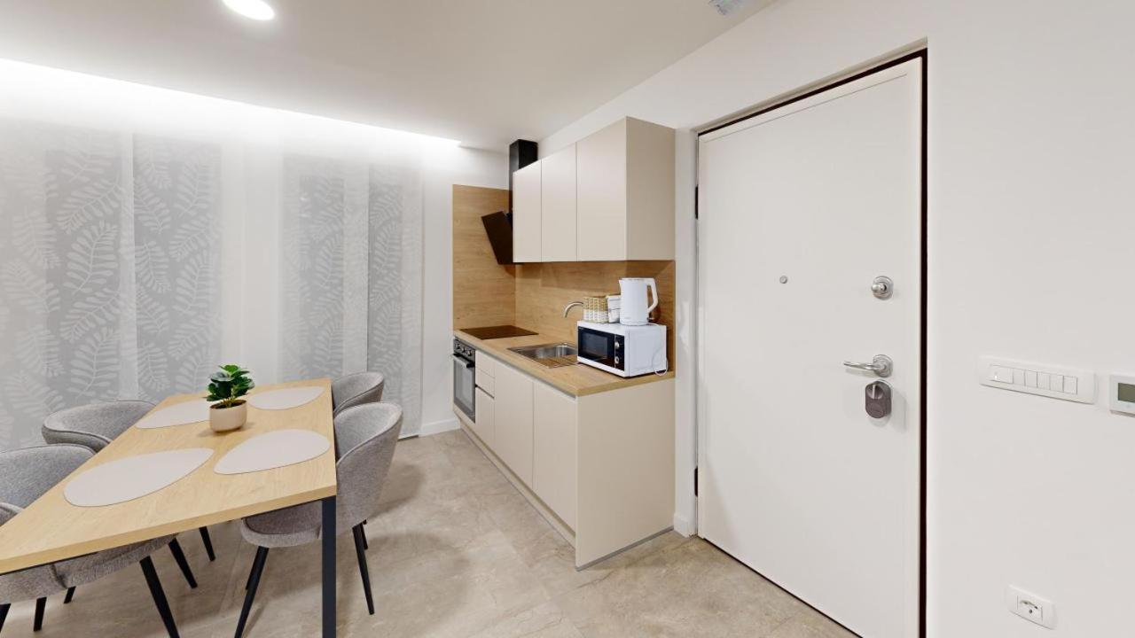 Calypso Residence Umag Buitenkant foto