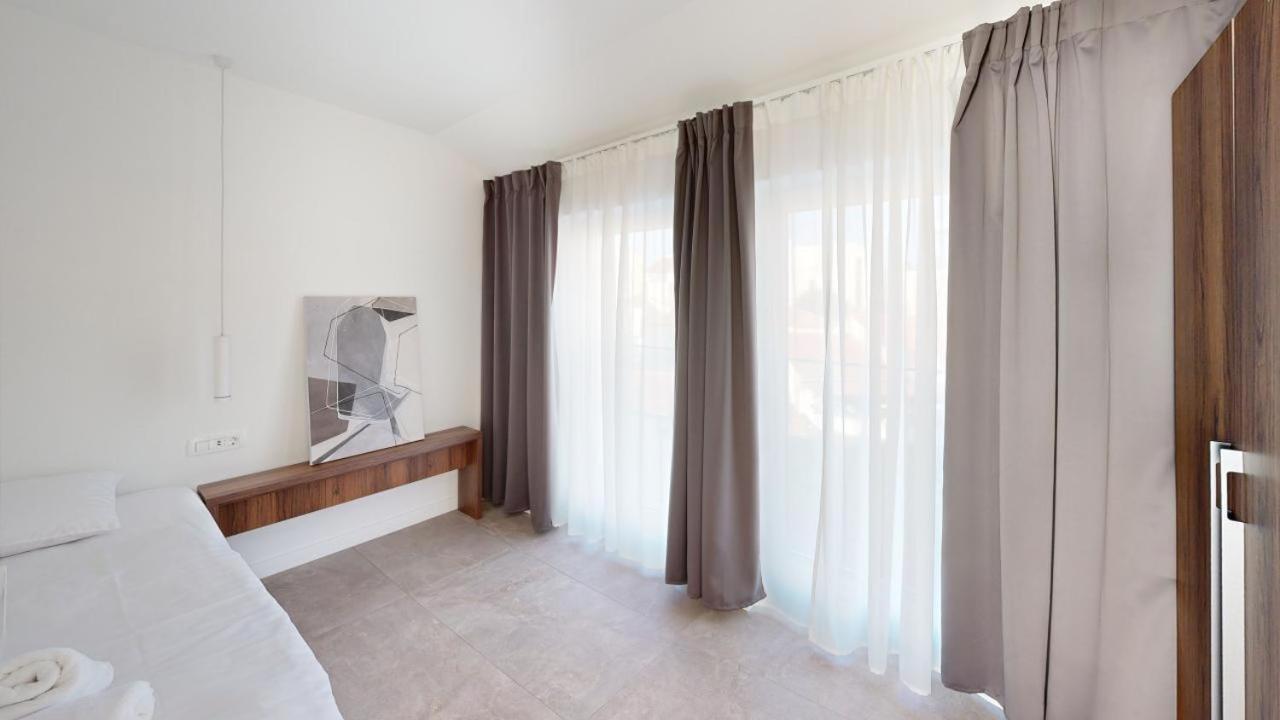 Calypso Residence Umag Buitenkant foto